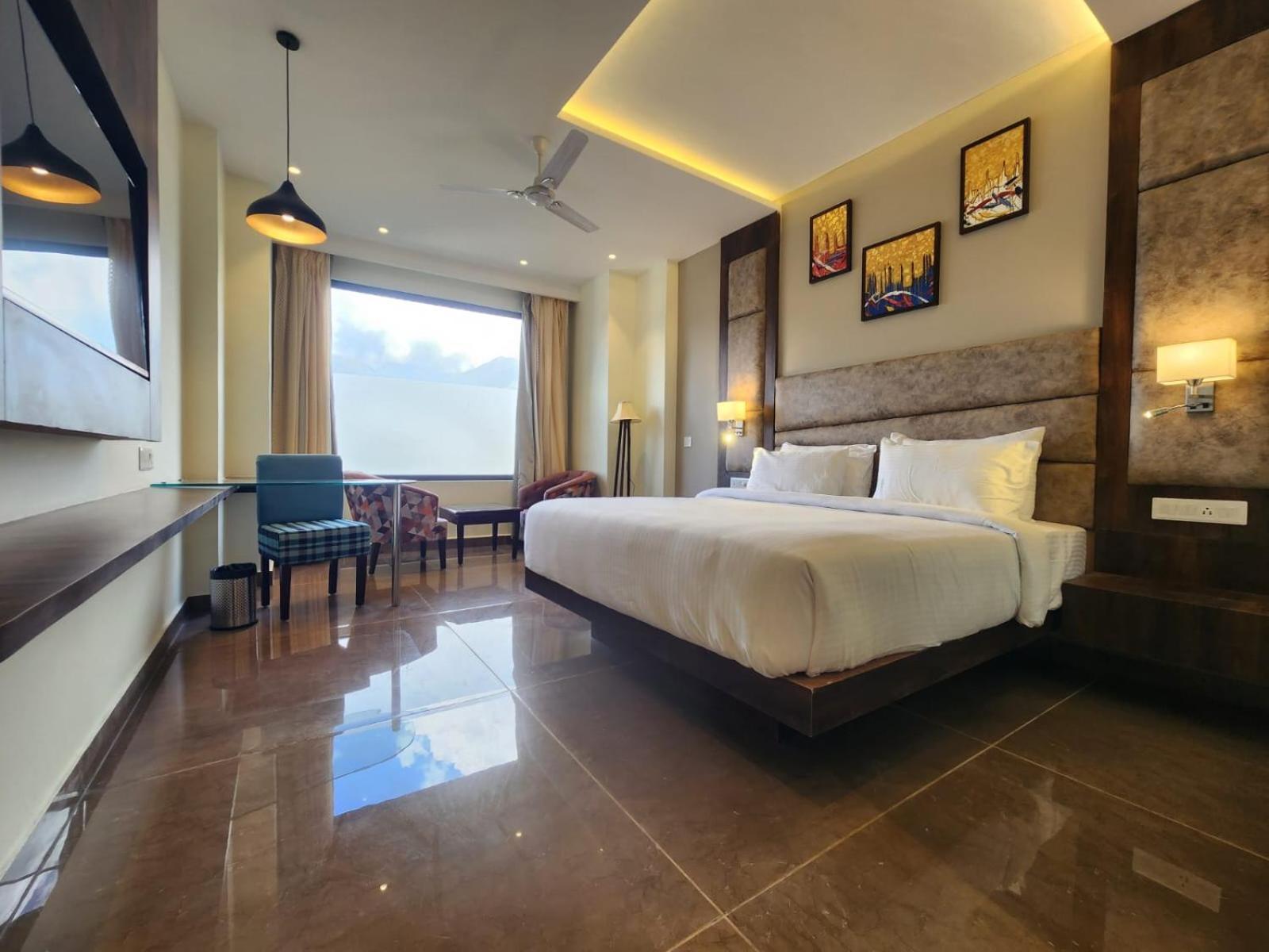Aachman River And Valley View Resort Dharamshala - A Riverside Resort With Balcony View Kültér fotó