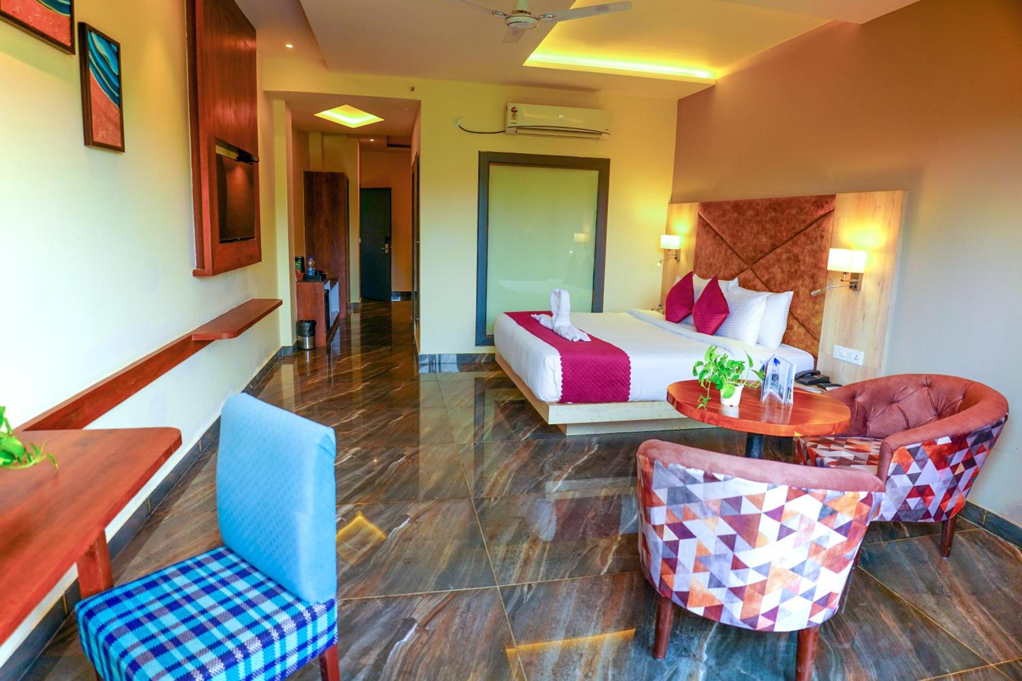 Aachman River And Valley View Resort Dharamshala - A Riverside Resort With Balcony View Kültér fotó